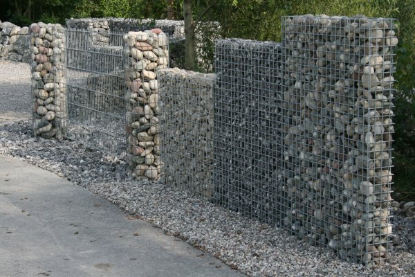 Gabionen in der Musterausstellung Manfred Holzner Schotterwerk